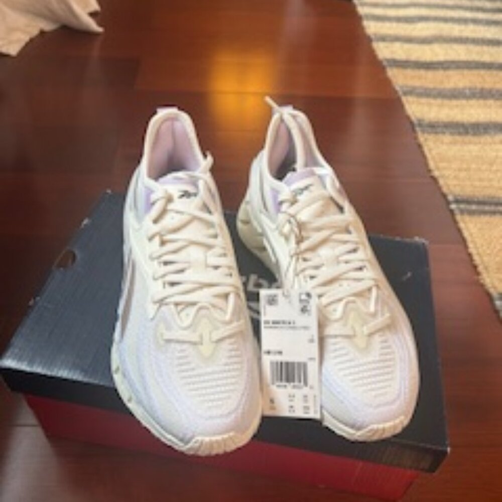 Reebok  Zig Kinetica 3 Sneakers Size 6